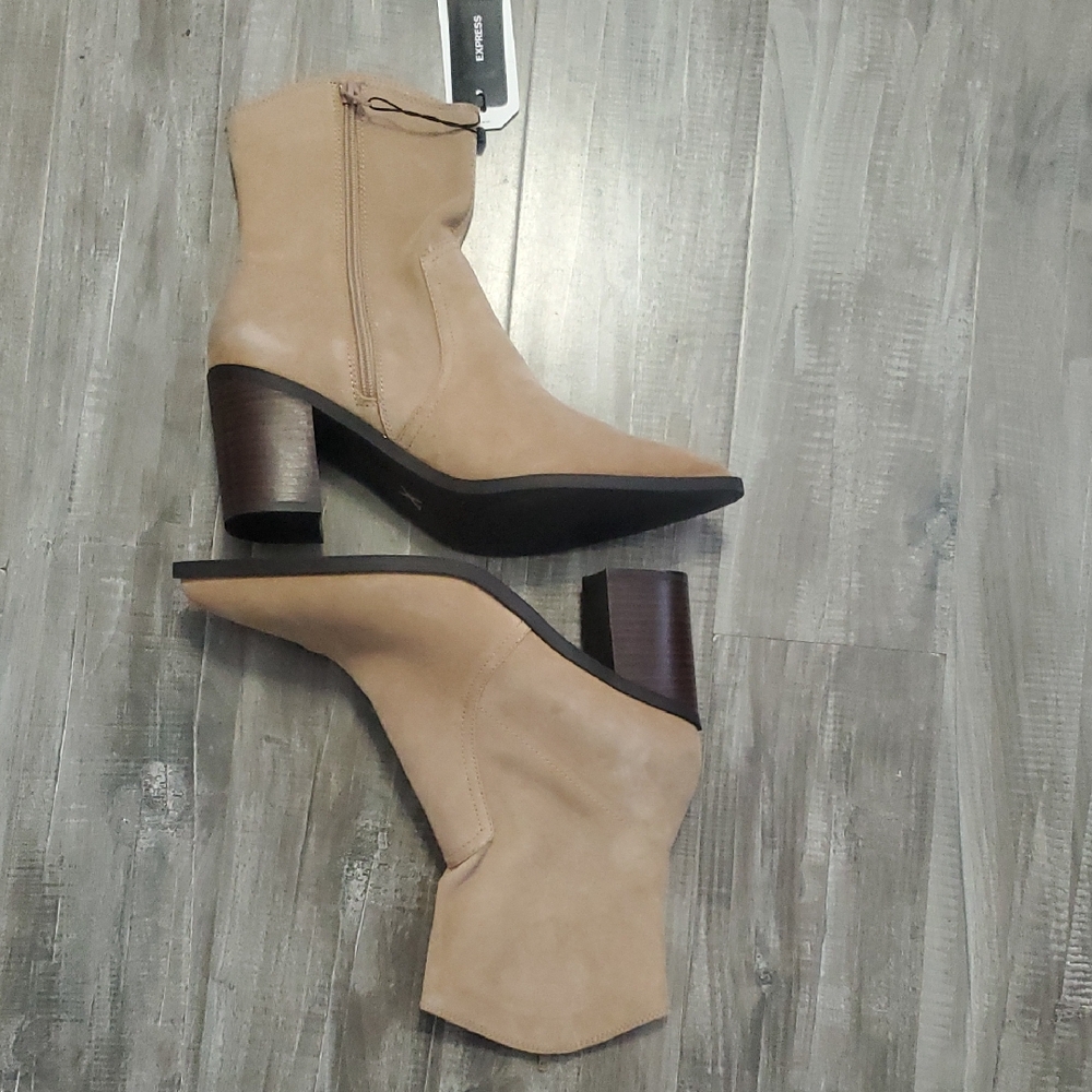 Express Tan Heeled Boots